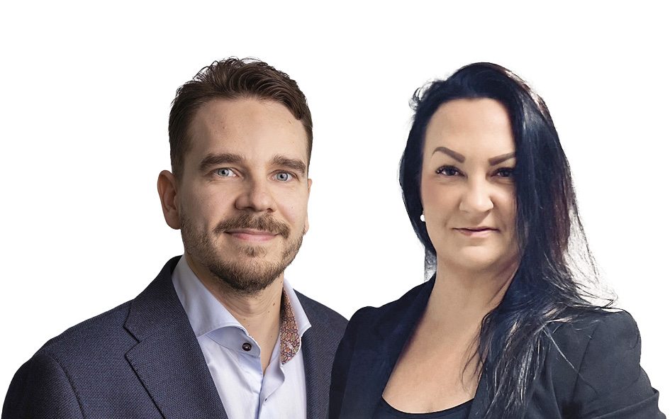 SOK Marketkaupan ketjuohjauksen myyntipäällikkö Mikko Kovalainen ja Keskon Teollisen tuotelinjan osto- ja myyntijohtaja Tuuli Luoma.